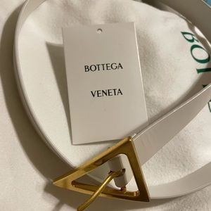 New Bottega Veneta White Triangular Belt
